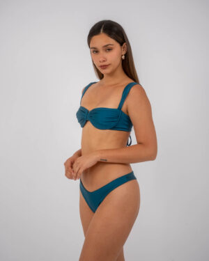 Mia Cobalto
