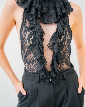 Camelia Body